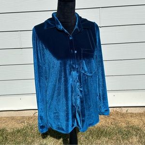 Blue velvet long sleeve button up tee